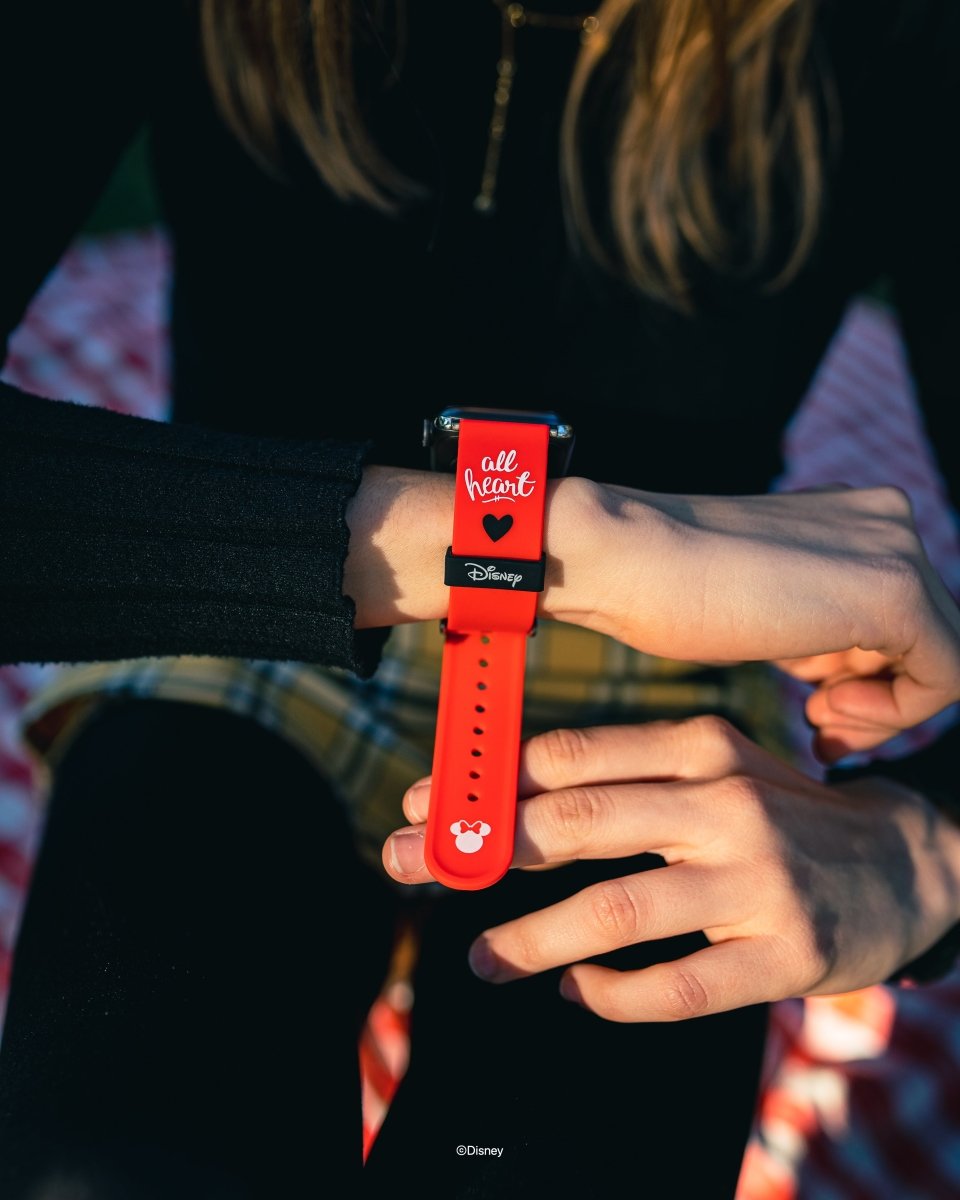Minnie Mouse - Classic Heart Disney Smartwatch Band by MobyFox